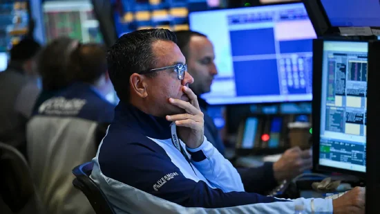 早盘：美股继续下滑 纳指下挫2.6%